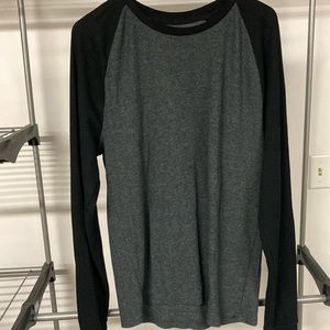 XL Old Navy thermal long sleeve shirt